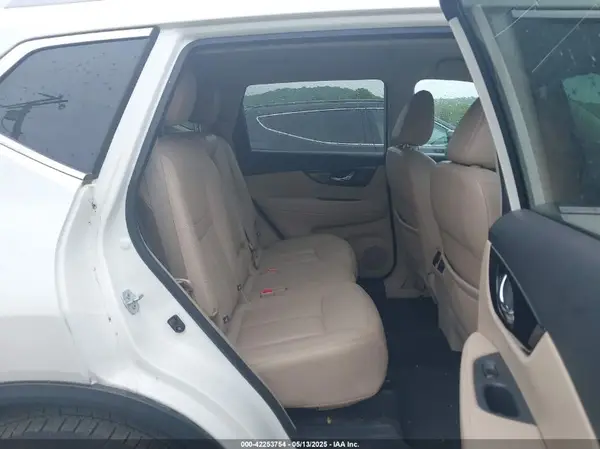 5N1AT2MV8HC771471 2017 NISSAN ROGUE - Image 8