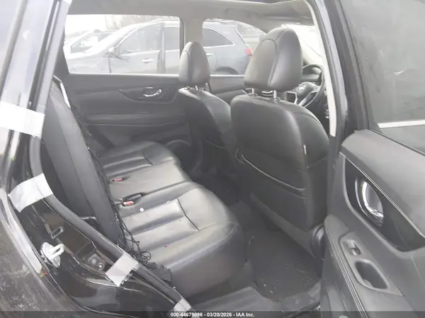 5N1AT2MV8HC772300 2017 NISSAN ROGUE - Image 8