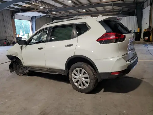 5N1AT2MV8HC780591 2017 NISSAN ROGUE - Image 2