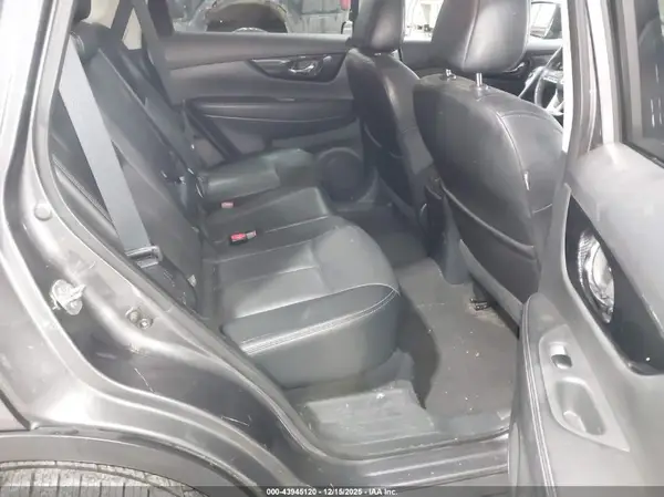 5N1AT2MV8HC791137 2017 NISSAN ROGUE - Image 8