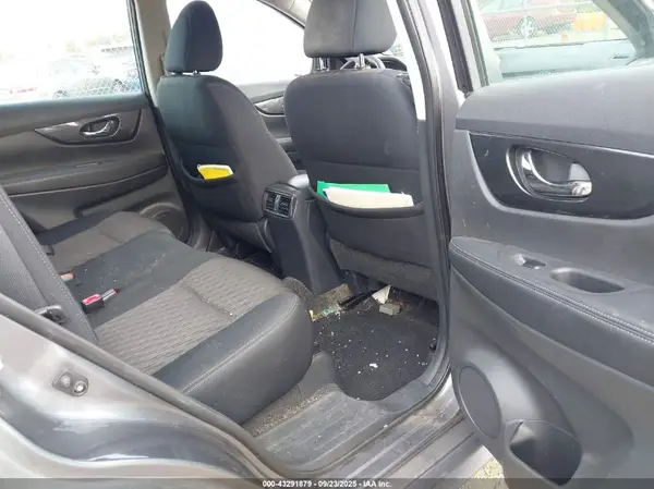 5N1AT2MV8HC798413 2017 NISSAN ROGUE - Image 8
