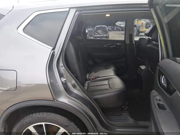 5N1AT2MV8HC802539 2017 NISSAN ROGUE - Image 8