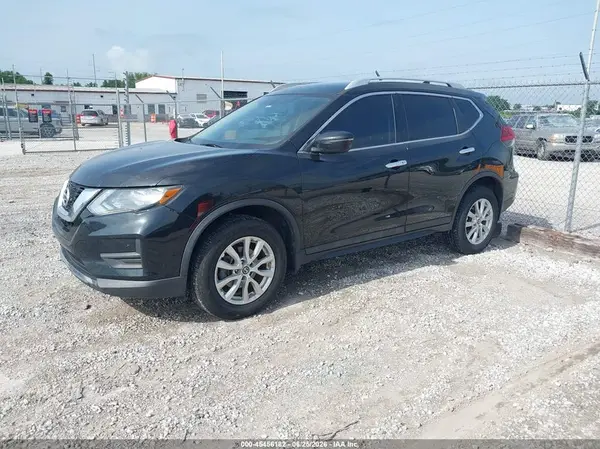 5N1AT2MV8HC804906 2017 NISSAN ROGUE - Image 2