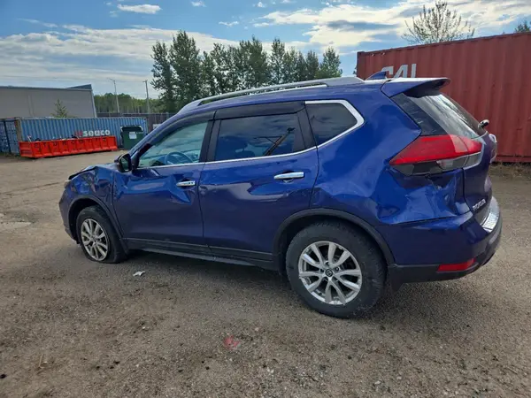 5N1AT2MV8HC806817 2017 NISSAN ROGUE - Image 2