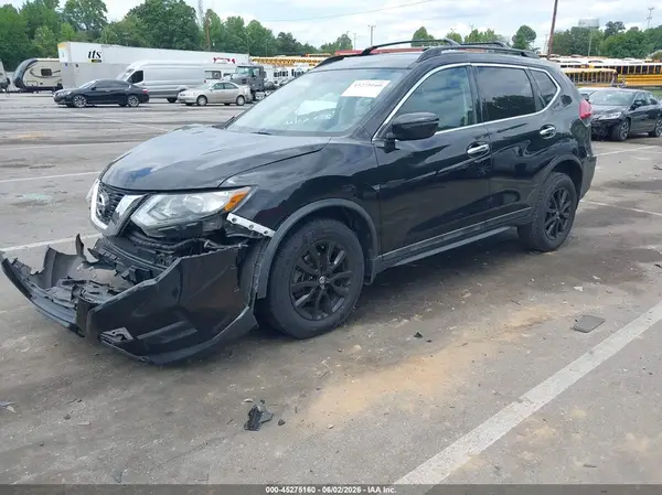 5N1AT2MV8HC820510 2017 NISSAN ROGUE - Image 2
