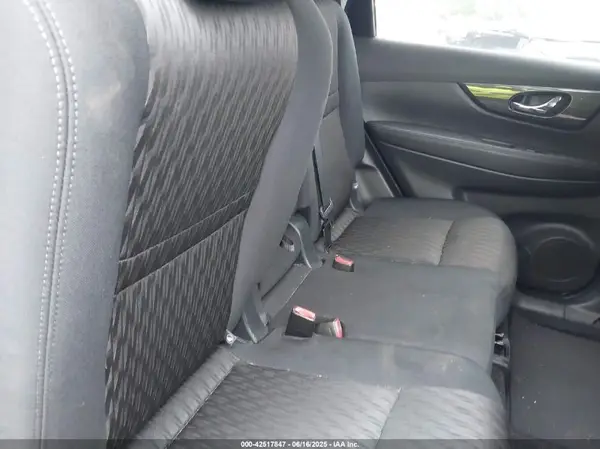 5N1AT2MV8HC824587 2017 NISSAN ROGUE - Image 8
