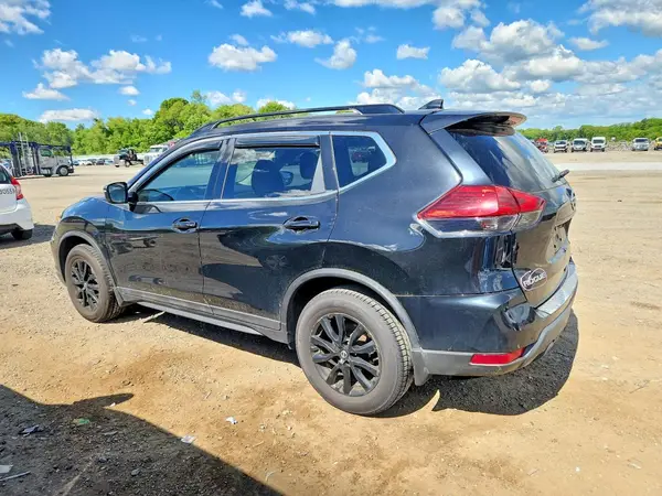 5N1AT2MV8HC825187 2017 NISSAN ROGUE - Image 2