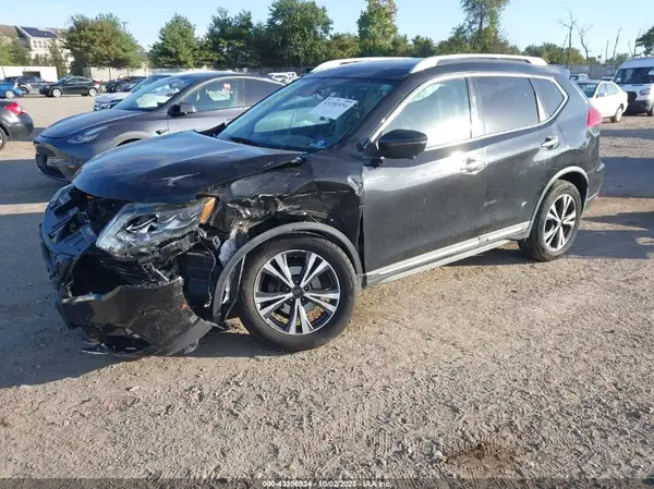 5N1AT2MV8HC825741 2017 NISSAN ROGUE - Image 2