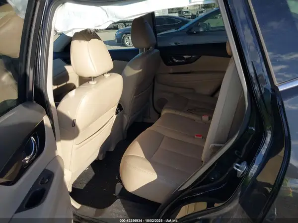 5N1AT2MV8HC825741 2017 NISSAN ROGUE - Image 8
