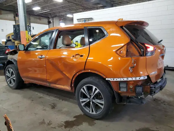 5N1AT2MV8HC841440 2017 NISSAN ROGUE - Image 2