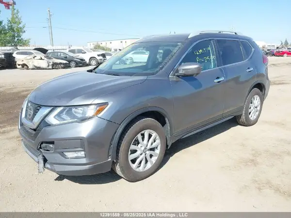 5N1AT2MV8HC843611 2017 NISSAN ROGUE - Image 2