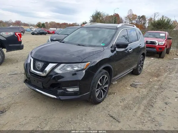 5N1AT2MV8HC844130 2017 NISSAN ROGUE - Image 2