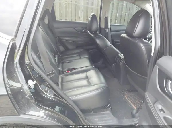 5N1AT2MV8HC844130 2017 NISSAN ROGUE - Image 8