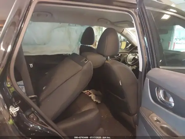5N1AT2MV8HC845374 2017 NISSAN ROGUE - Image 8