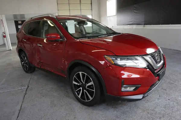 5N1AT2MV8HC846198 2017 NISSAN ROGUE - Image 1