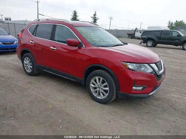 5N1AT2MV8HC847688 2017 NISSAN ROGUE - Image 1
