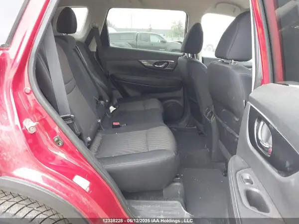 5N1AT2MV8HC847688 2017 NISSAN ROGUE - Image 8