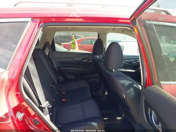 5N1AT2MV8HC851546 2017 NISSAN ROGUE - Image 8
