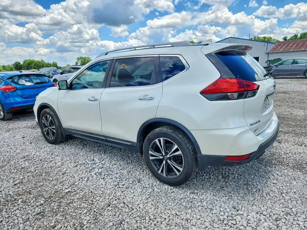 5N1AT2MV8HC859033 2017 NISSAN ROGUE - Image 2