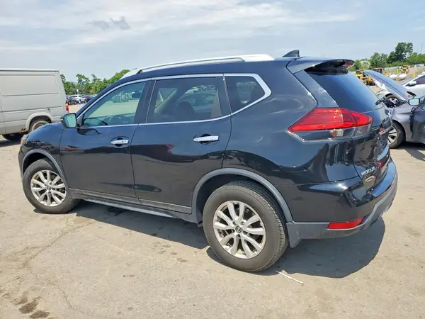 5N1AT2MV8HC863518 2017 NISSAN ROGUE - Image 2