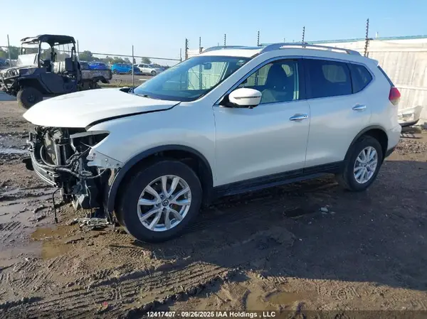 5N1AT2MV8HC863552 2017 NISSAN ROGUE - Image 2