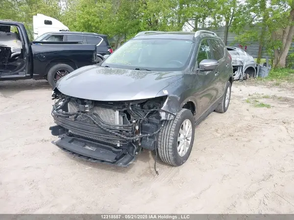 5N1AT2MV8HC868847 2017 NISSAN ROGUE - Image 2