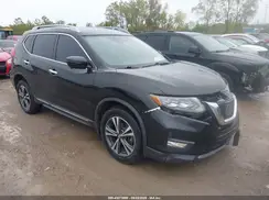 5N1AT2MV8HC875085 2017 NISSAN ROGUE