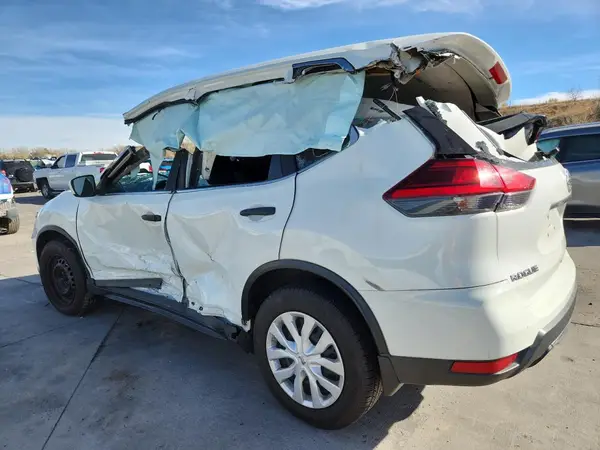5N1AT2MV8HC877080 2017 NISSAN ROGUE - Image 2