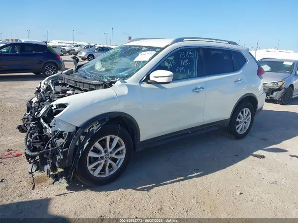 5N1AT2MV8HC882490 2017 NISSAN ROGUE - Image 2