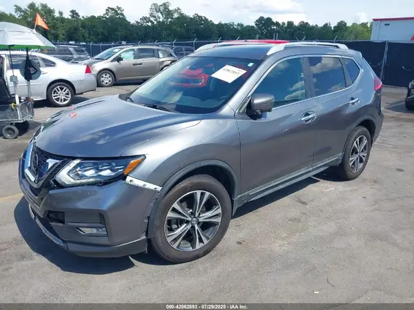 5N1AT2MV8HC888712 2017 NISSAN ROGUE - Image 2
