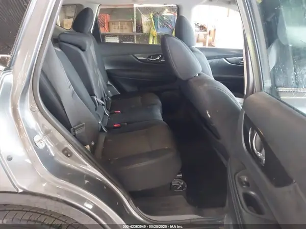5N1AT2MV8HC893926 2017 NISSAN ROGUE - Image 8