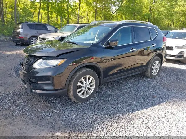 5N1AT2MV8HC897393 2017 NISSAN ROGUE - Image 2
