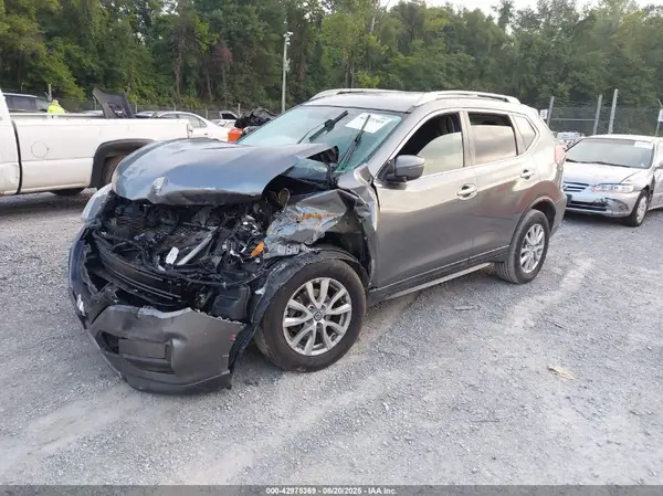 5N1AT2MV8JC705184 2018 NISSAN ROGUE - Image 2