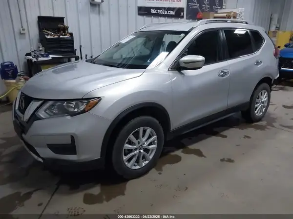 5N1AT2MV8JC709302 2018 NISSAN ROGUE - Image 2