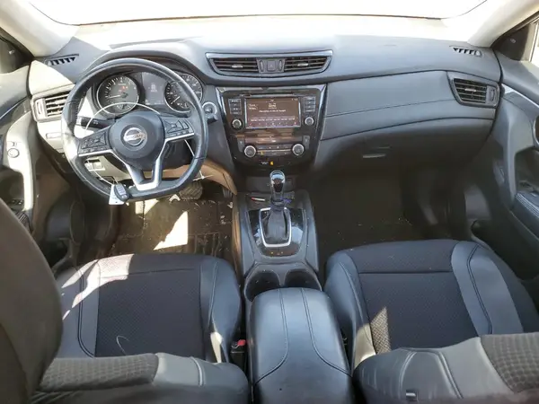 5N1AT2MV8JC709879 2018 NISSAN ROGUE - Image 8
