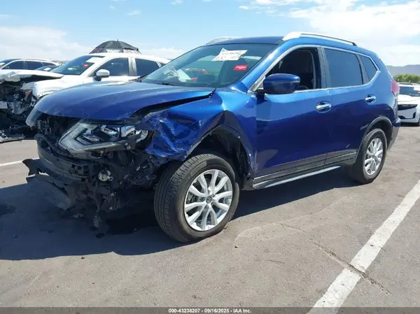 5N1AT2MV8JC711180 2018 NISSAN ROGUE - Image 2