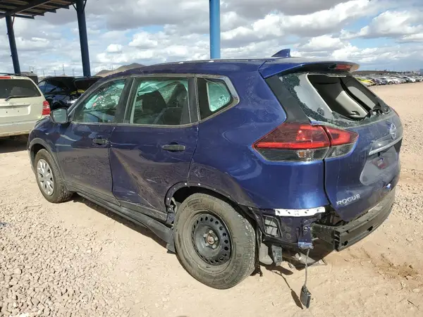 5N1AT2MV8JC717559 2018 NISSAN ROGUE - Image 2