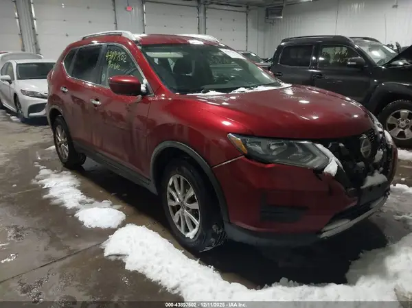 5N1AT2MV8JC722406 2018 NISSAN ROGUE - Image 1