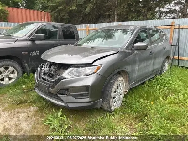 5N1AT2MV8JC723779 2018 NISSAN ROGUE - Image 2