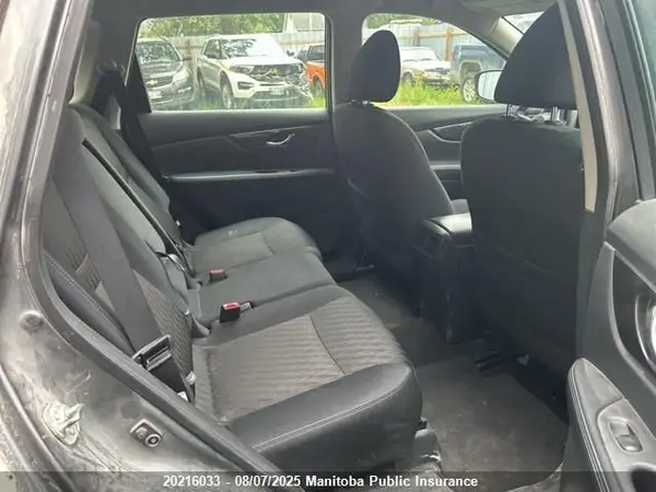 5N1AT2MV8JC723779 2018 NISSAN ROGUE - Image 8