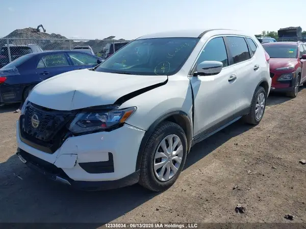 5N1AT2MV8JC724057 2018 NISSAN ROGUE - Image 2