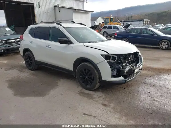 5N1AT2MV8JC724236 2018 NISSAN ROGUE - Image 1