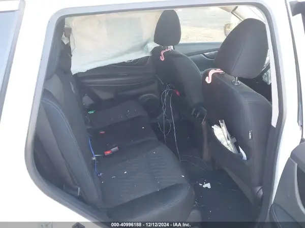 5N1AT2MV8JC727878 2018 NISSAN ROGUE - Image 8