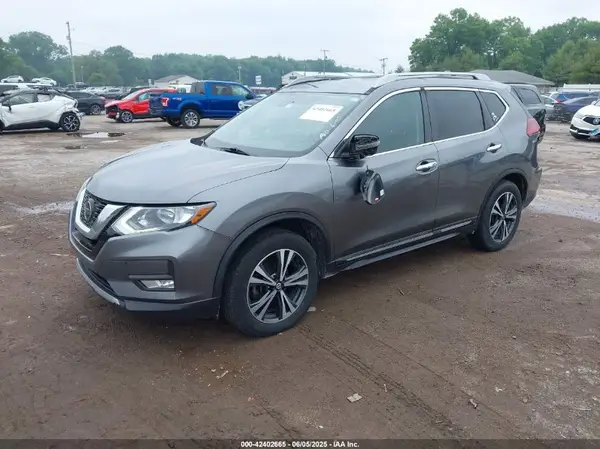 5N1AT2MV8JC728836 2018 NISSAN ROGUE - Image 2