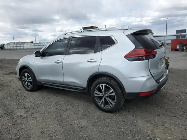5N1AT2MV8JC732112 2018 NISSAN ROGUE - Image 2