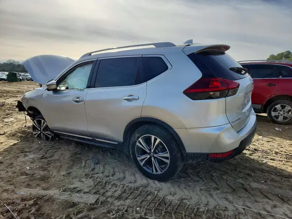 5N1AT2MV8JC733227 2018 NISSAN ROGUE - Image 2