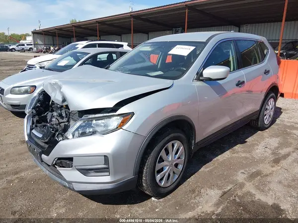5N1AT2MV8JC740176 2018 NISSAN ROGUE - Image 2