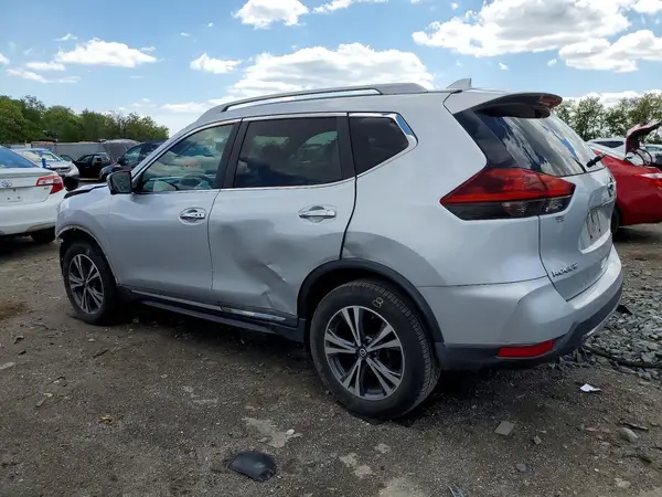 5N1AT2MV8JC744857 2018 NISSAN ROGUE - Image 2
