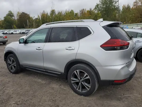 5N1AT2MV8JC745023 2018 NISSAN ROGUE - Image 2
