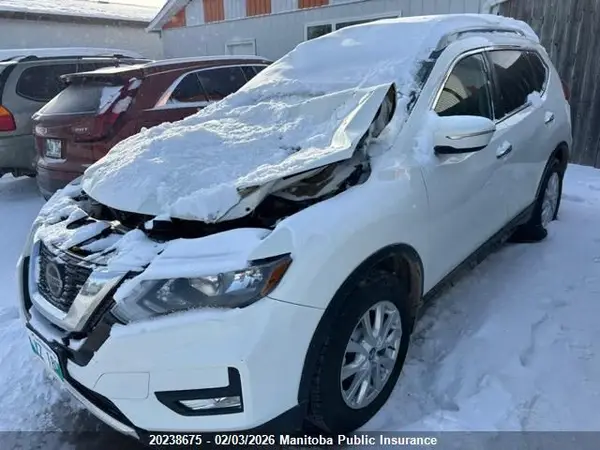 5N1AT2MV8JC749024 2018 NISSAN ROGUE - Image 2
